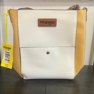 Wrangler Cream and Tan Crossbody Bag